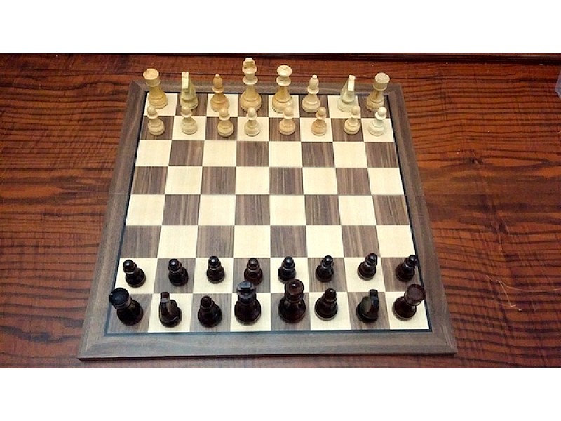 18.1” wooden foldable chess board