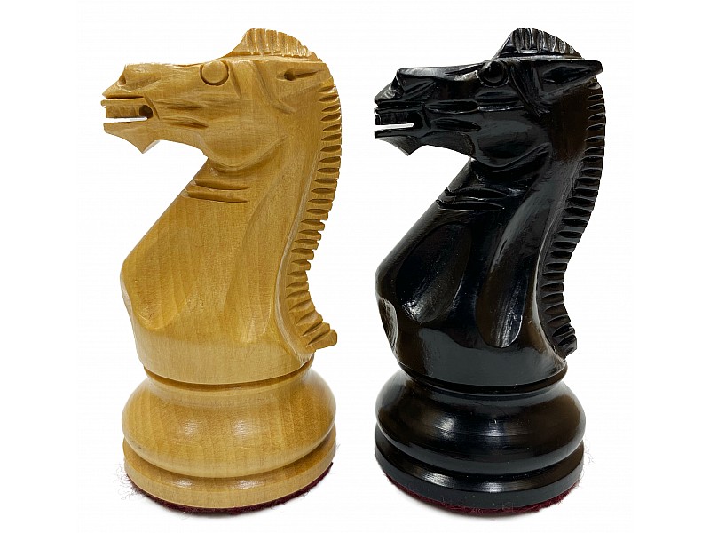 Judit Polgar chess pieces with wooden case