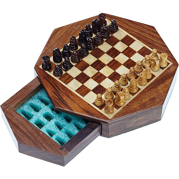 Wooden polygon magnetic chess set