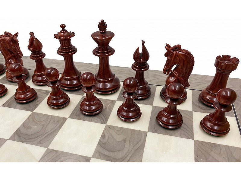 Piezas de ajedrez de secuoyas corintias, altura del rey 3.74