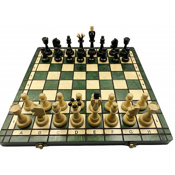 Wooden chess foldable green 15.75" X 15.75" 