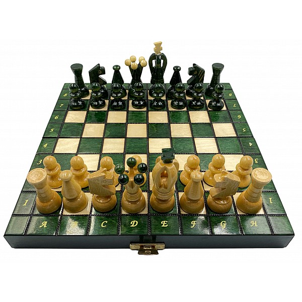 Wooden chess set glossy green  9.45" X 9.45"