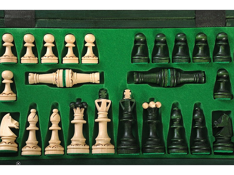 17.75" wooden chess set Senator green 