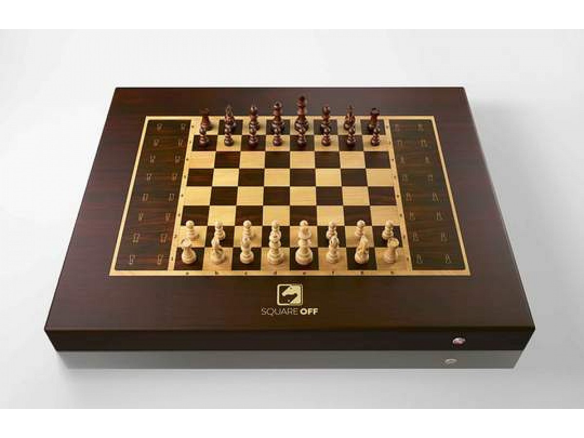 Square Off: World's Smartest Chessboard (Grand Kingdom Set)
