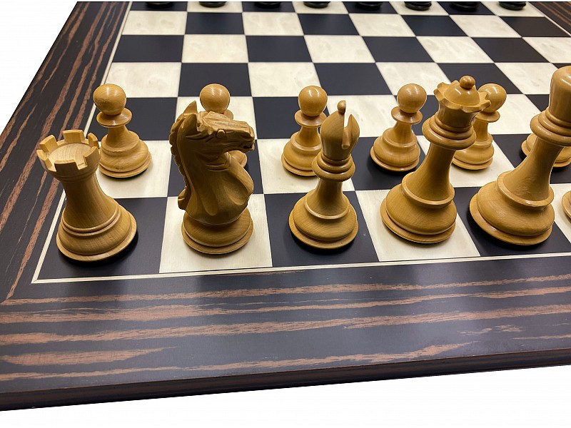Piezas de ajedrez supremas de boj / ebonizado de 3.75