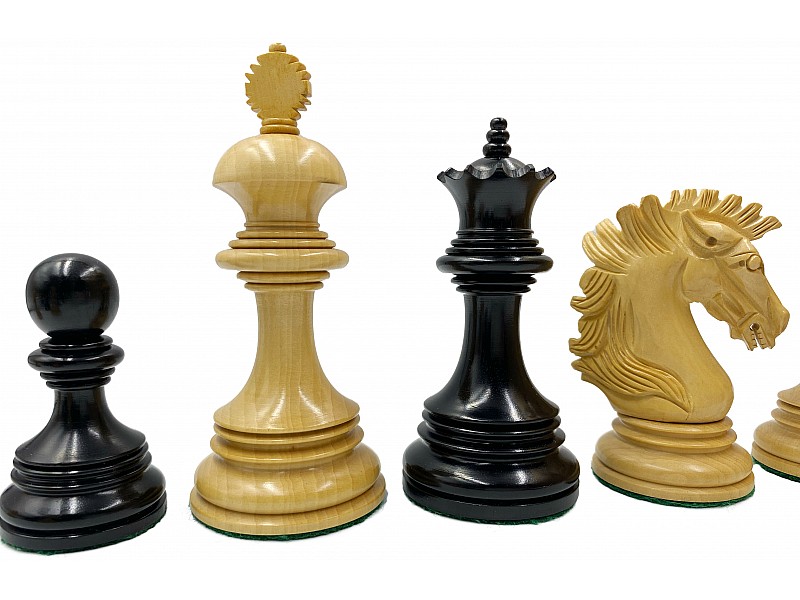 Wellington ebony/boxwood 4.24" chess pieces