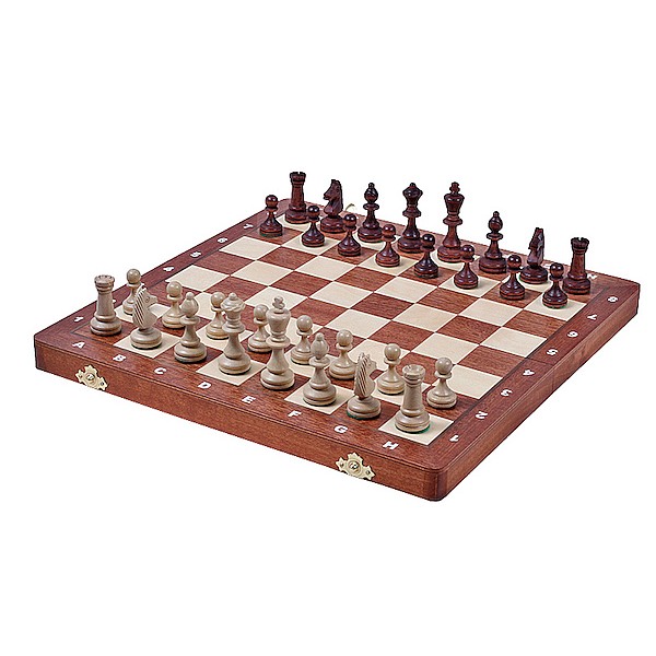 Magnetic travel chess sets